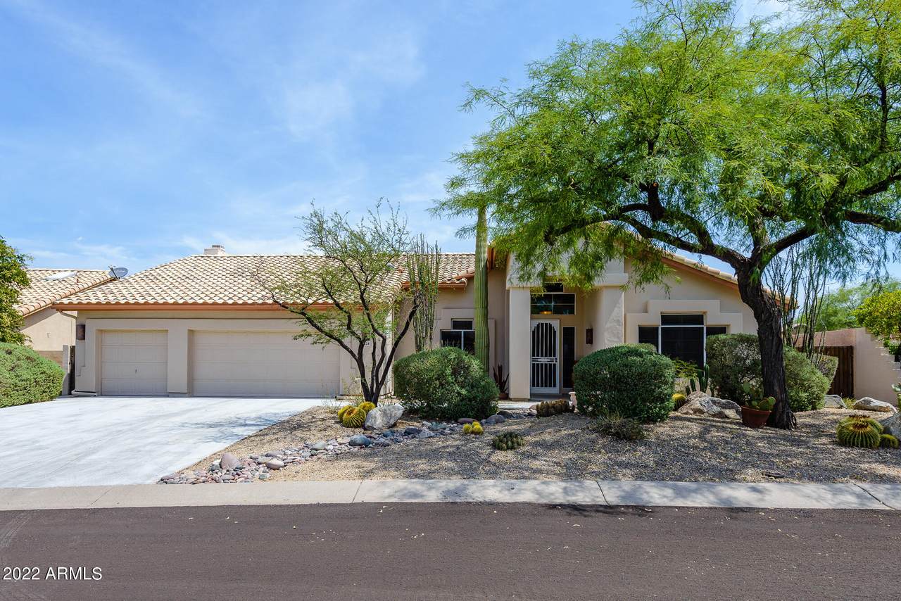 9424 Quarry Trail - Photo 1