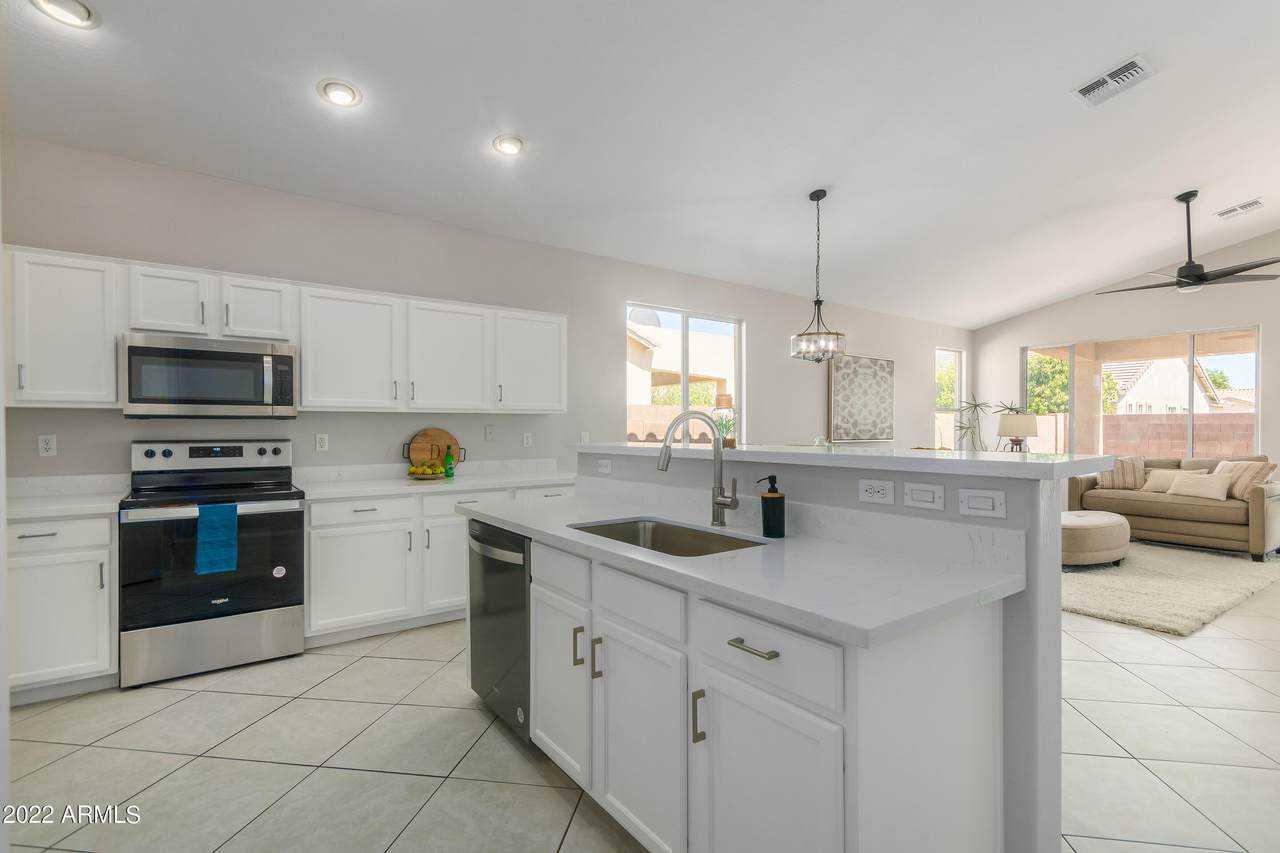 7575 Gardenia Avenue - Photo 1