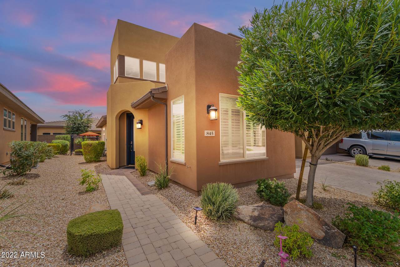 845 Silversword Lane - Photo 1