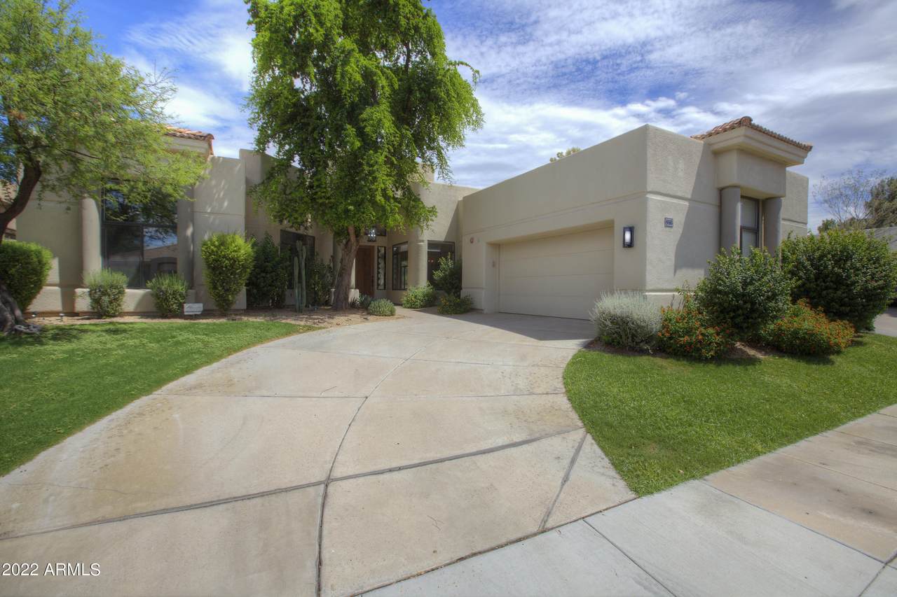 8060 Kalil Drive - Photo 1