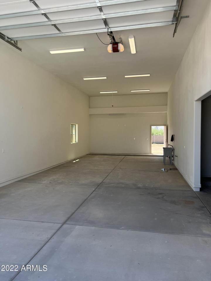 925 Linda Avenue - Photo 1