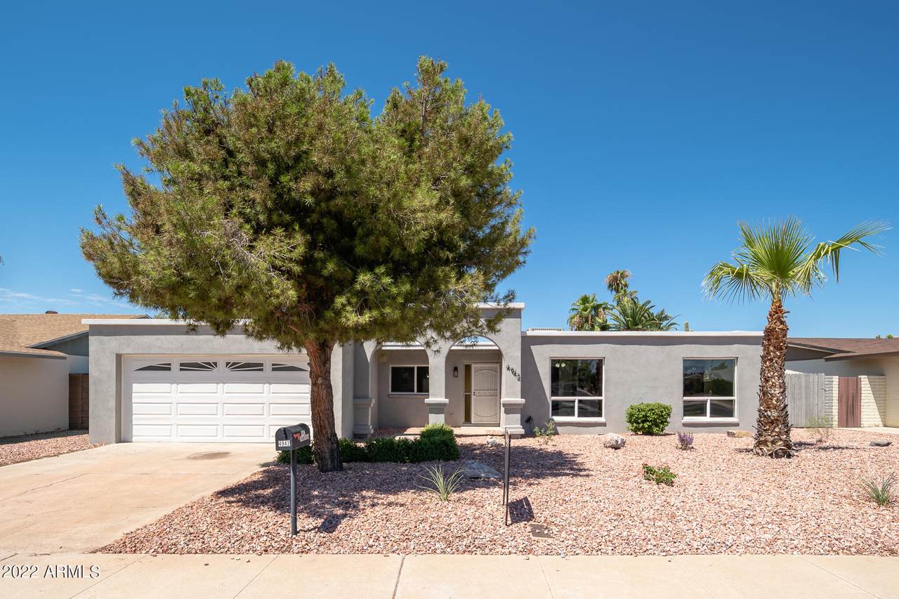 4942 Shangri La Road - Photo 1