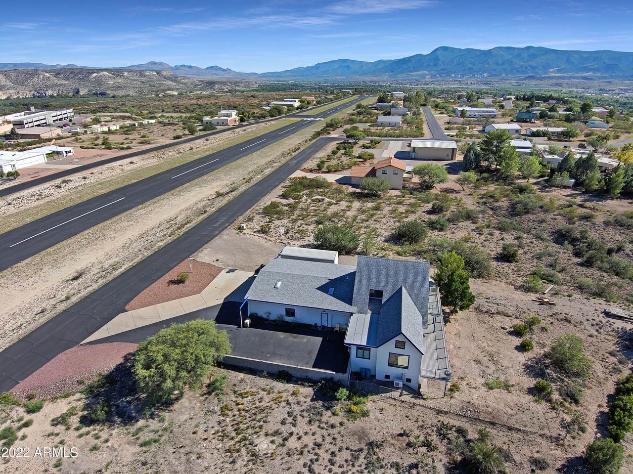 2540 Piper Avenue - Photo 1