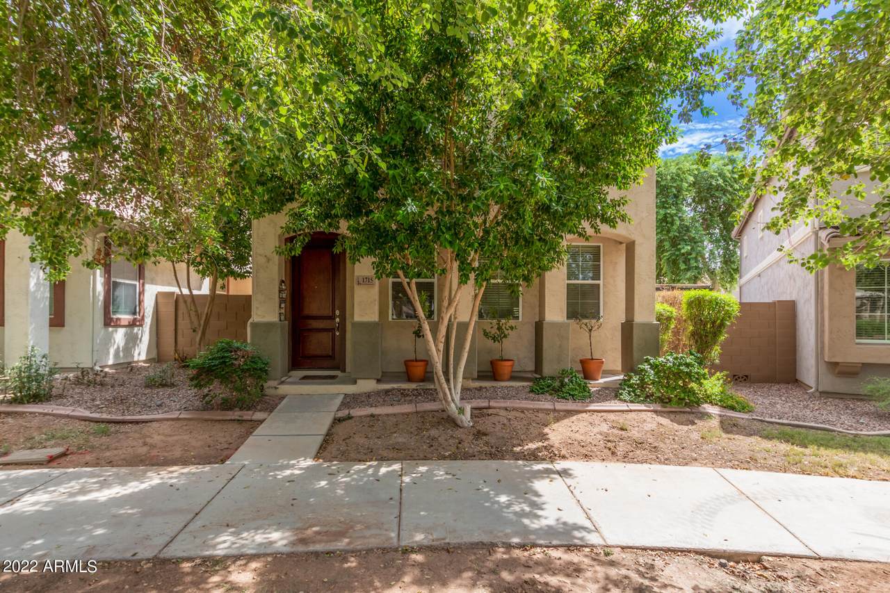 1715 Chatsworth - Photo 1