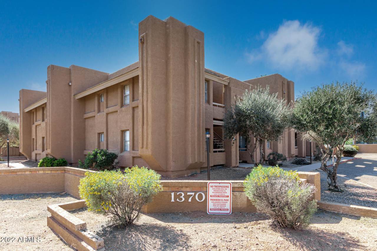 1370 Price Road - Photo 1
