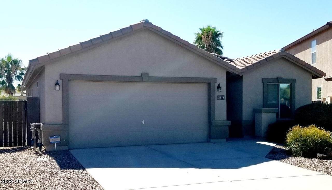 19576 Portarosa Court - Photo 1
