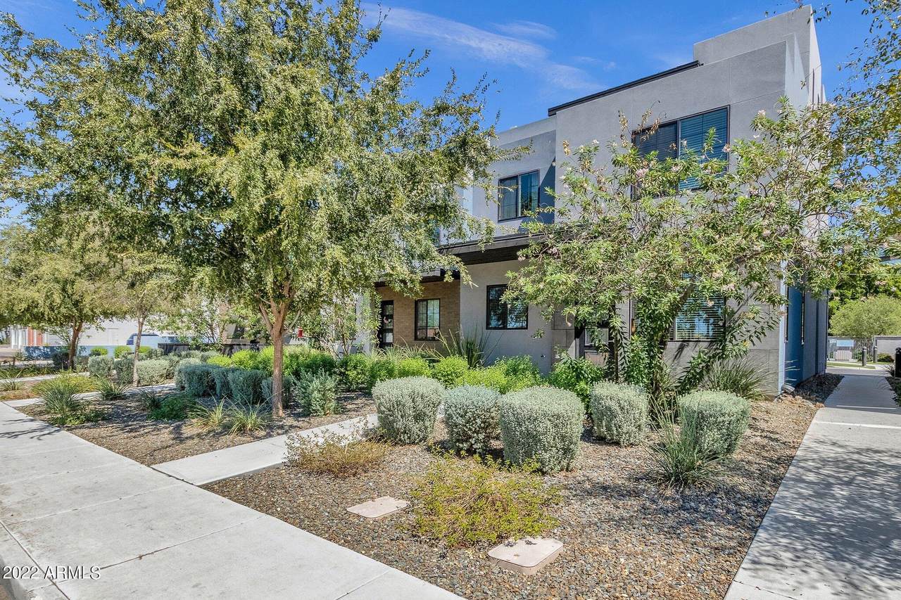 2825 42nd St Street - Photo 1