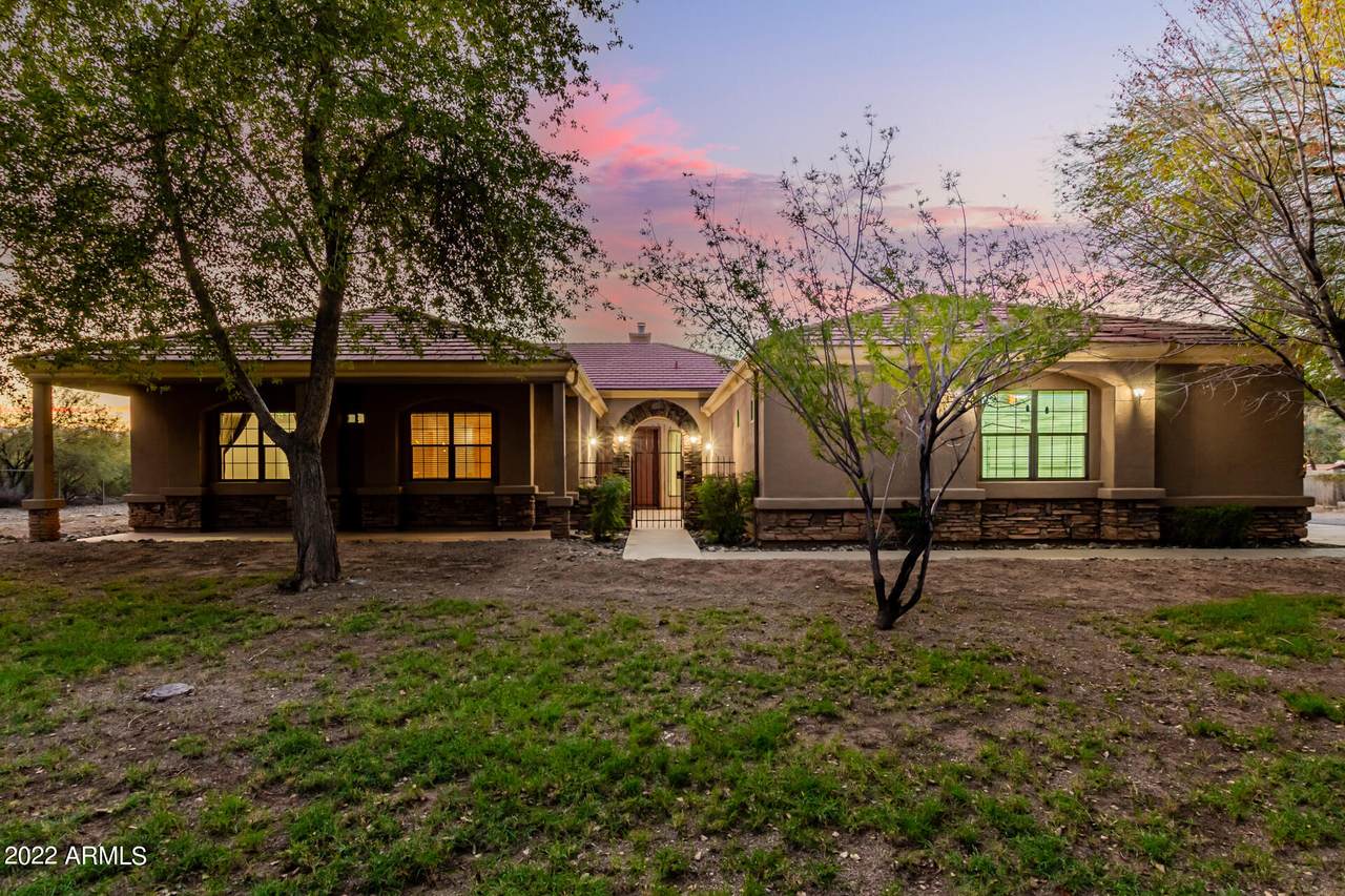 11810 43RD Avenue - Photo 1