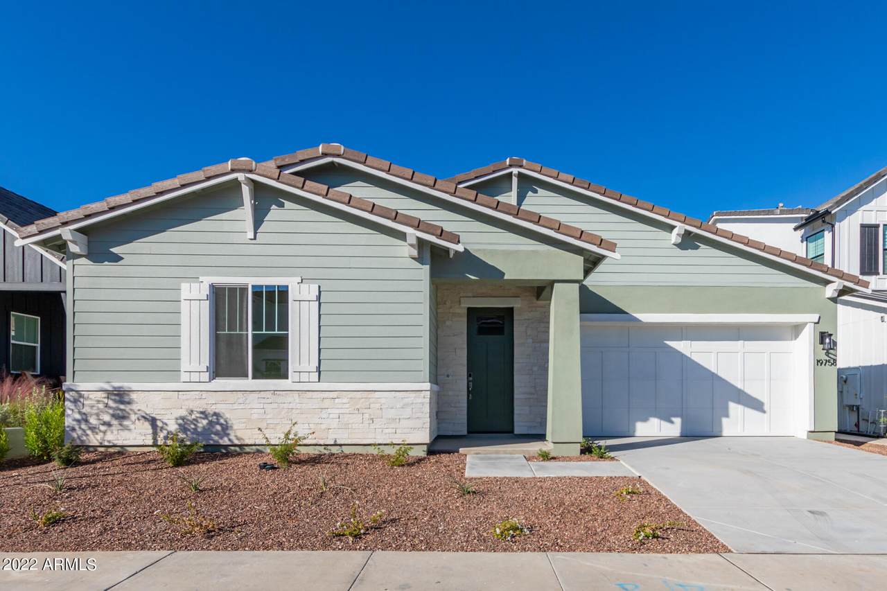 19758 Montecito Avenue - Photo 1