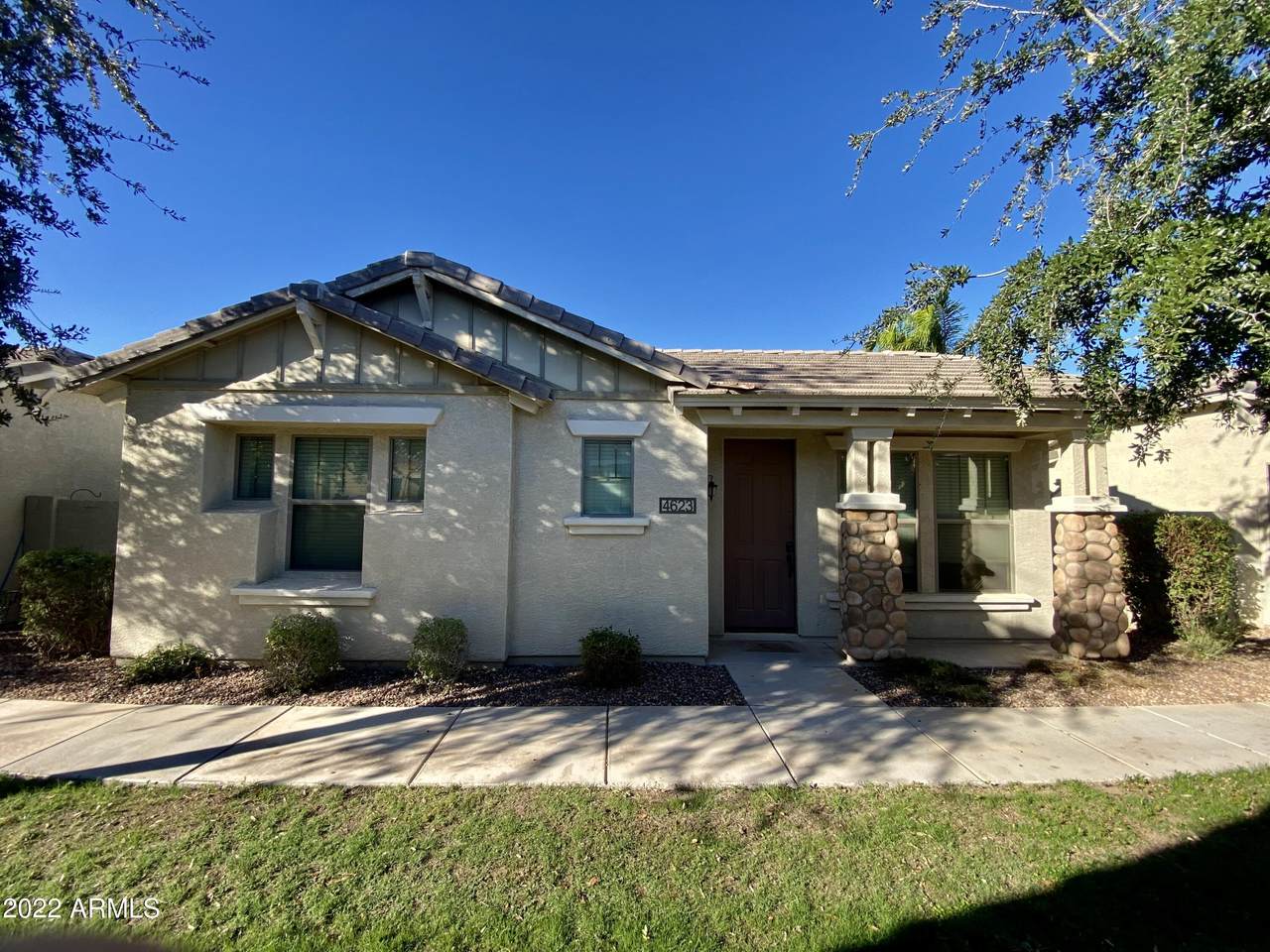 4623 Maplewood Street - Photo 1
