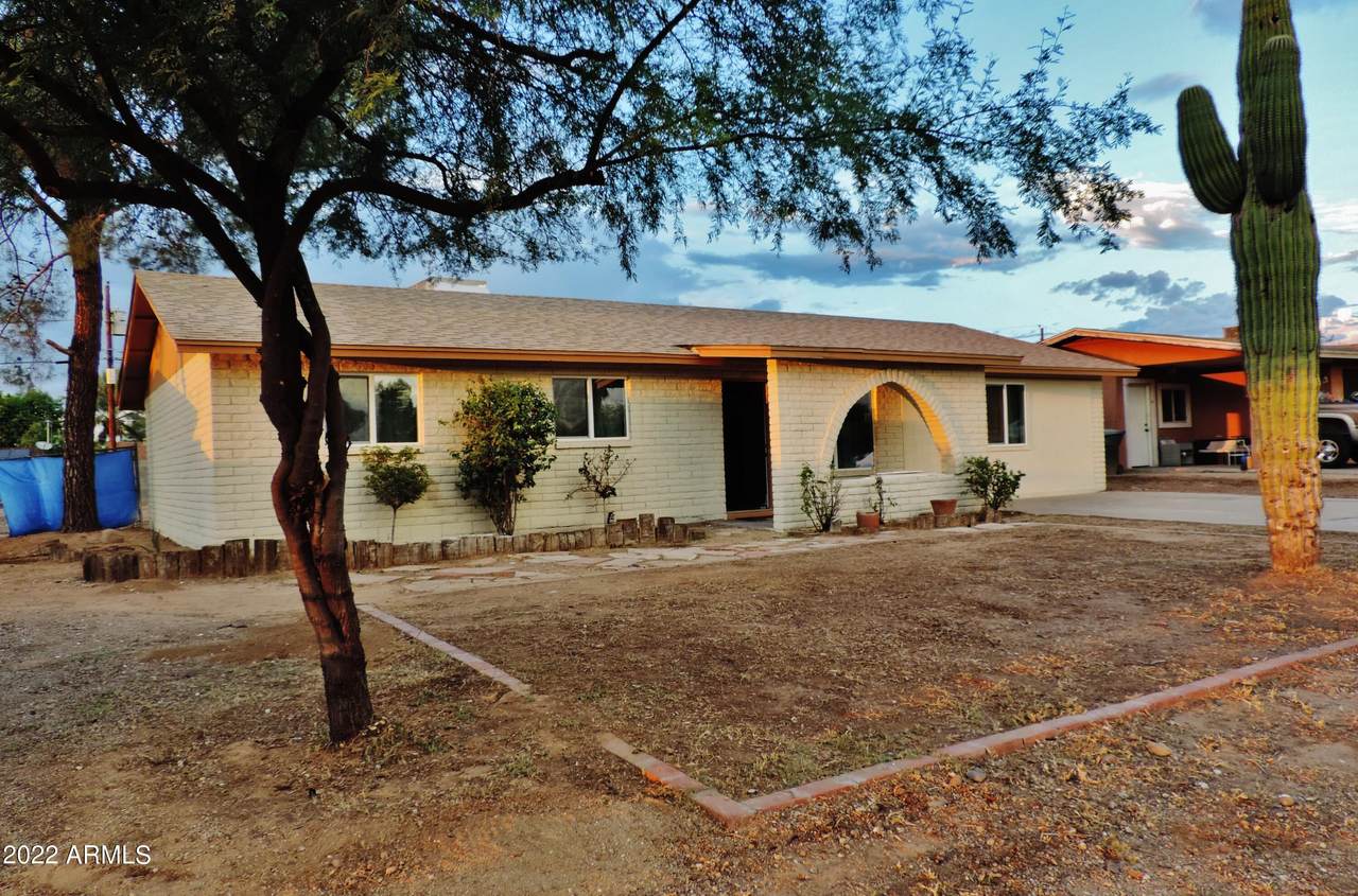 2308 Beverly Lane - Photo 1