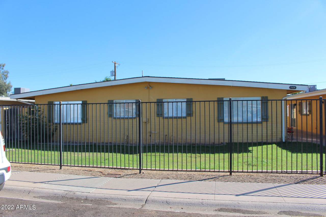 7105 68th Drive - Photo 1