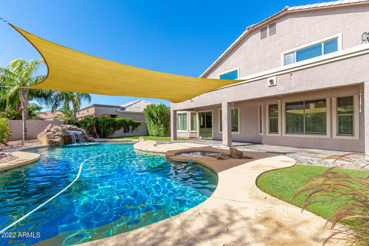 15715 Shangri La Road - Photo 1