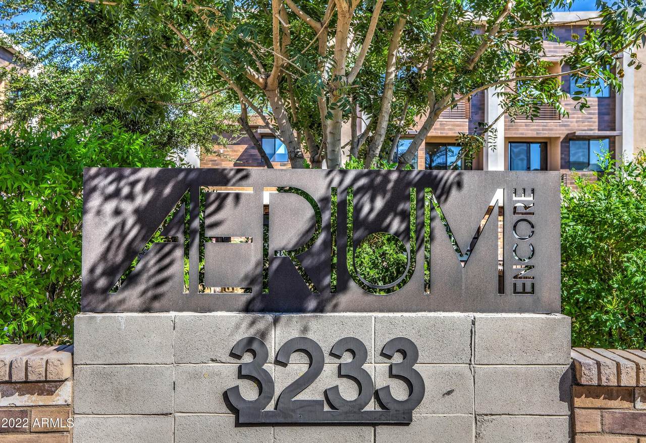 3233 70TH Street - Photo 1
