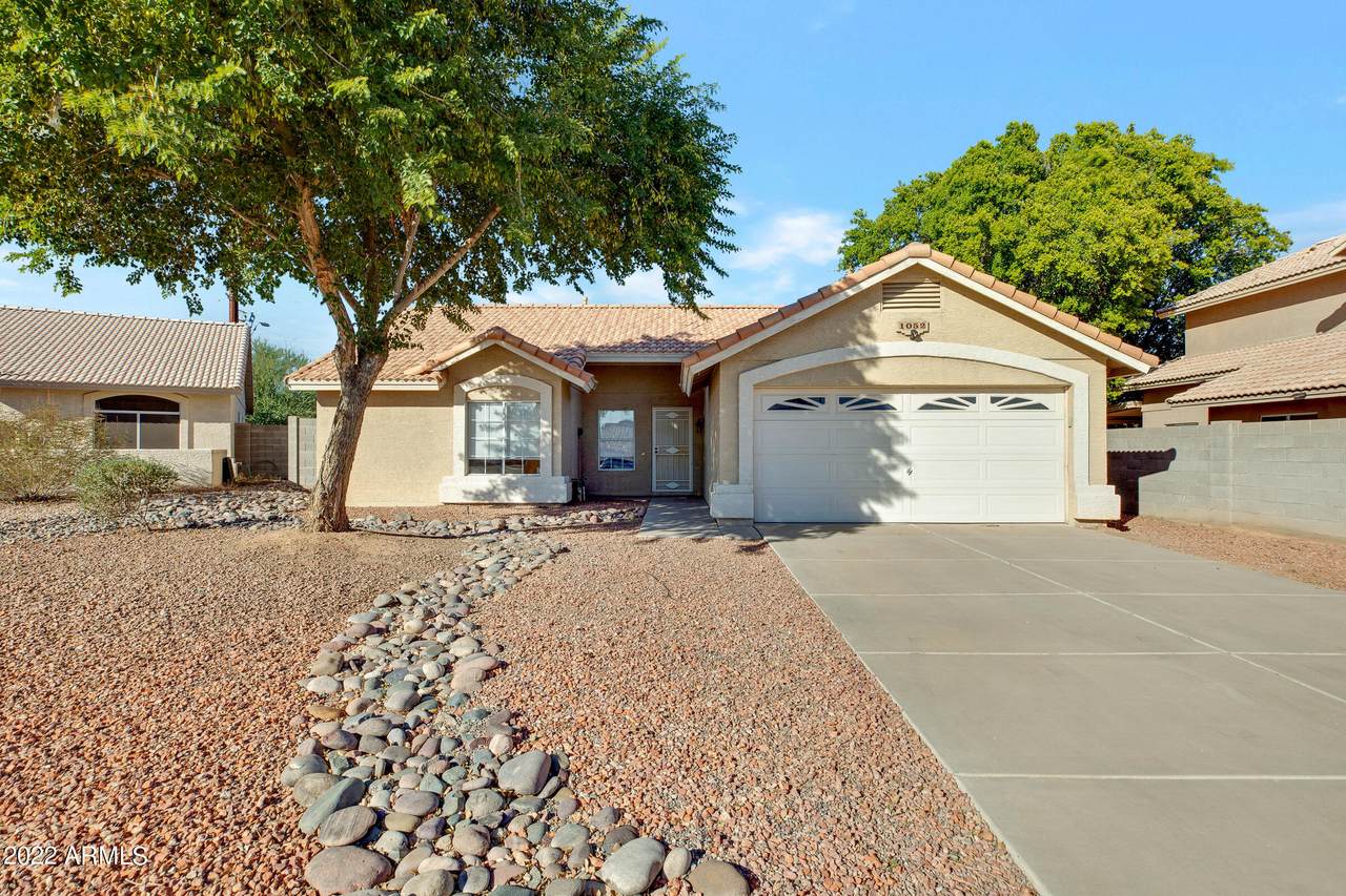 1052 Paseo Way - Photo 1