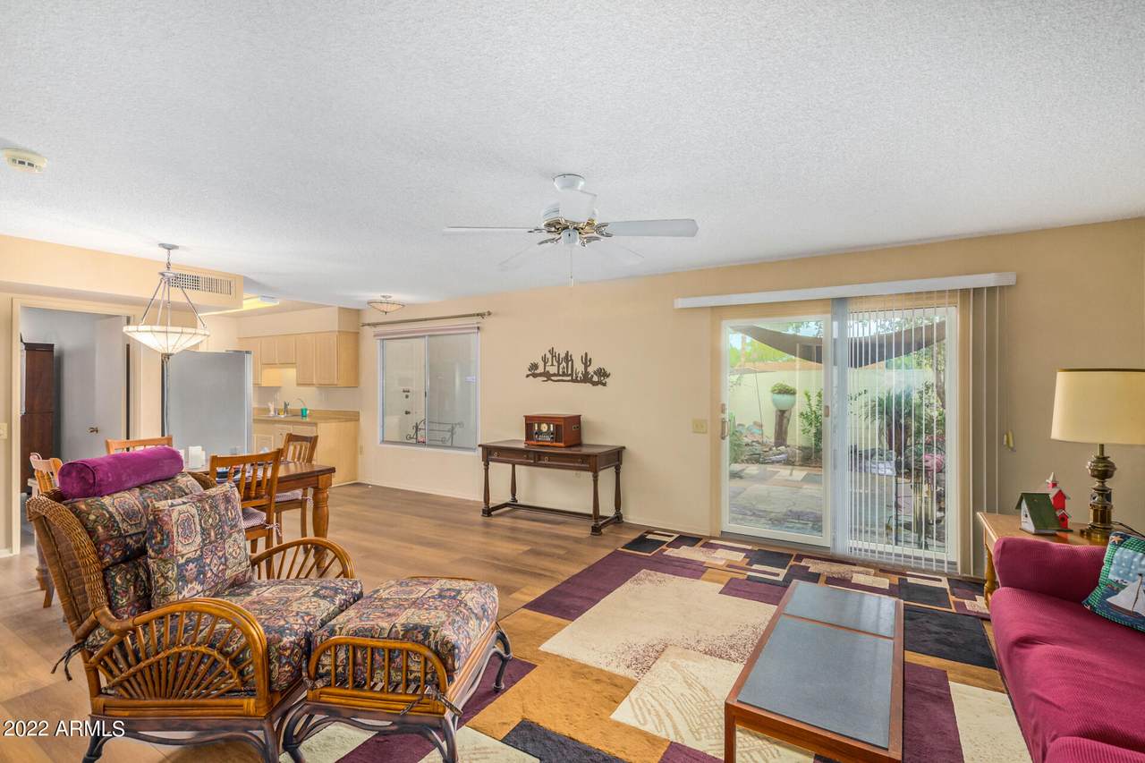 17613 105TH Avenue - Photo 1