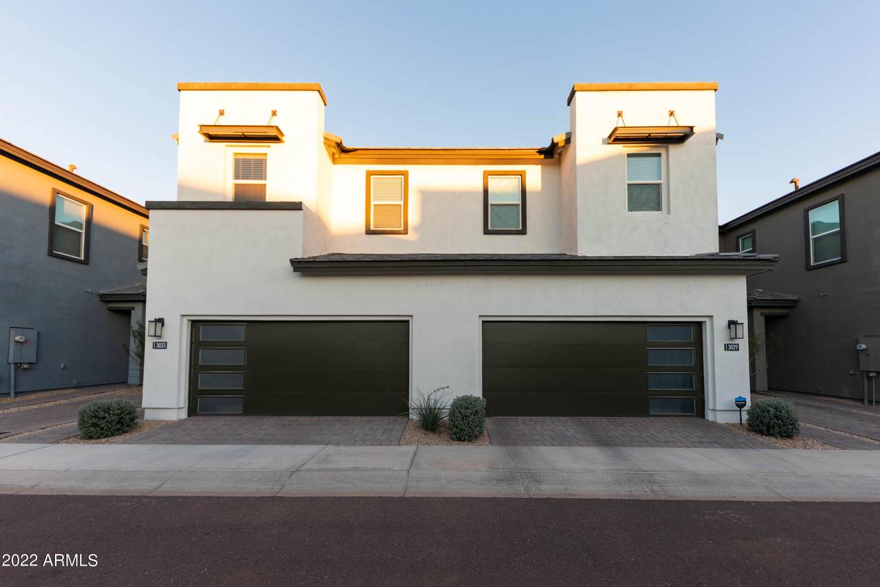 3033 37TH Way - Photo 1