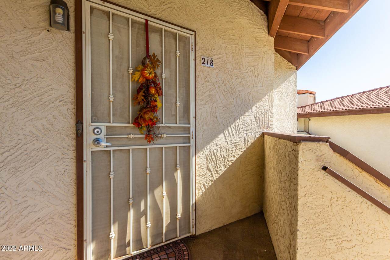 16402 31ST Street - Photo 1