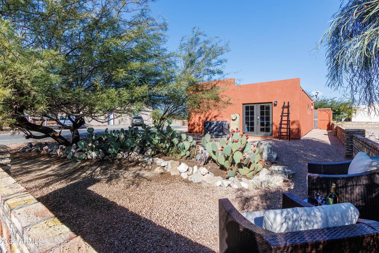 622 Cowell Street - Photo 1