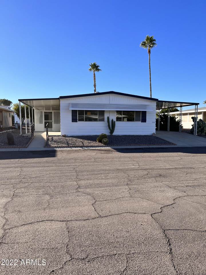 2501 Wickenburg Way - Photo 1