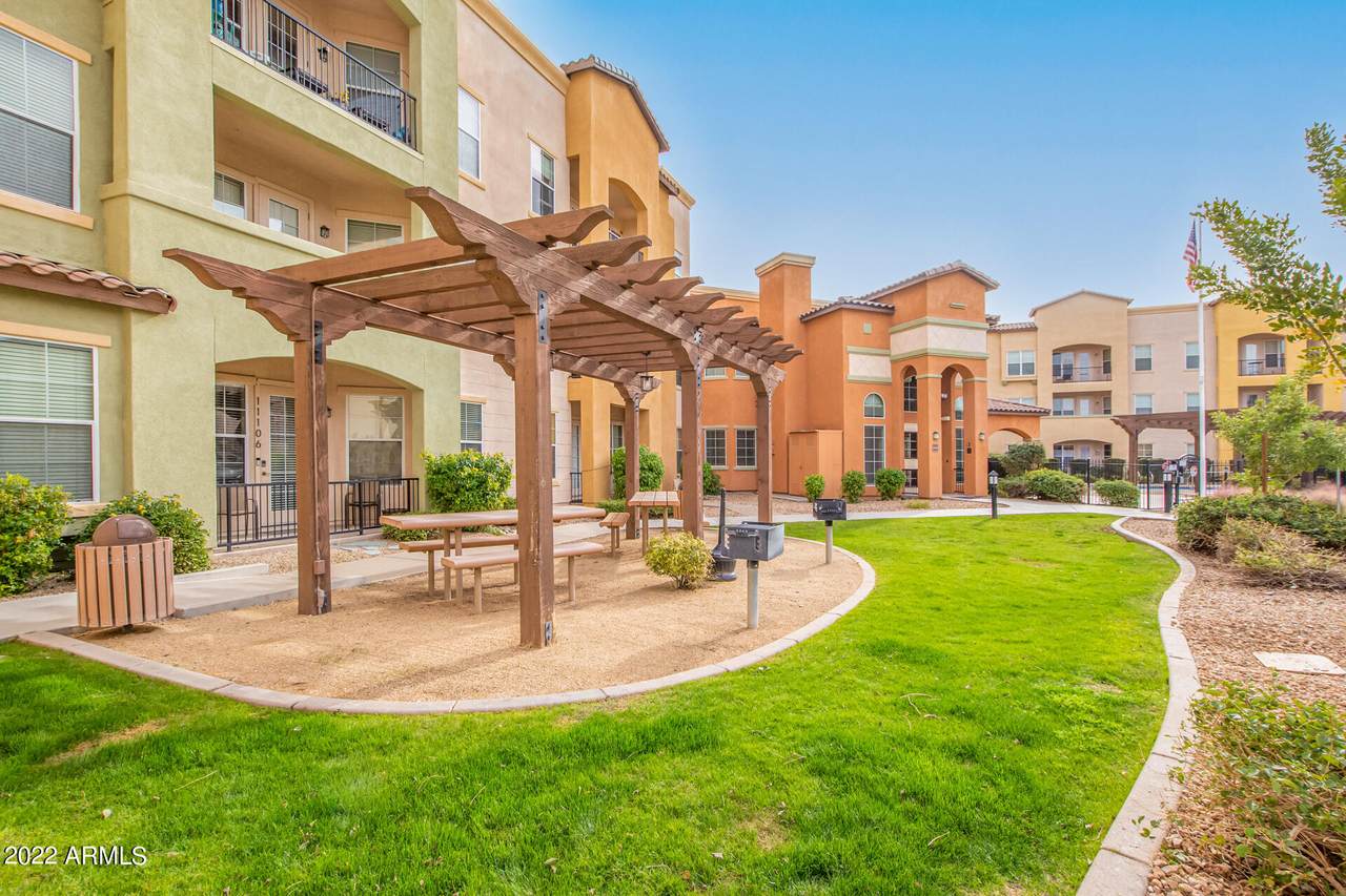 14575 Mountain View Boulevard - Photo 1