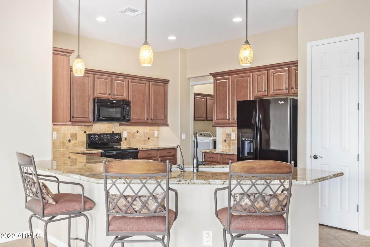 16432 176TH Drive - Photo 1