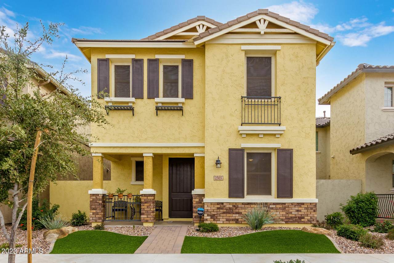 2565 Melvin Street - Photo 1