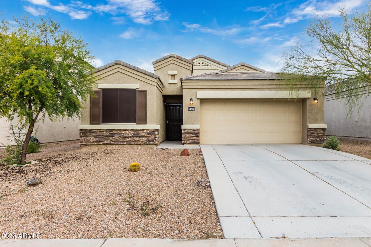 30226 Pinchot Avenue - Photo 1