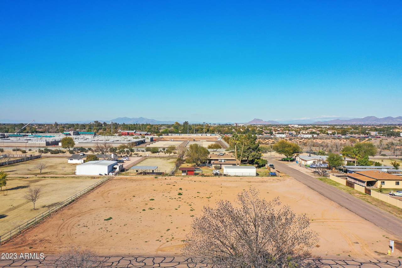 2978 Redfield Road - Photo 1