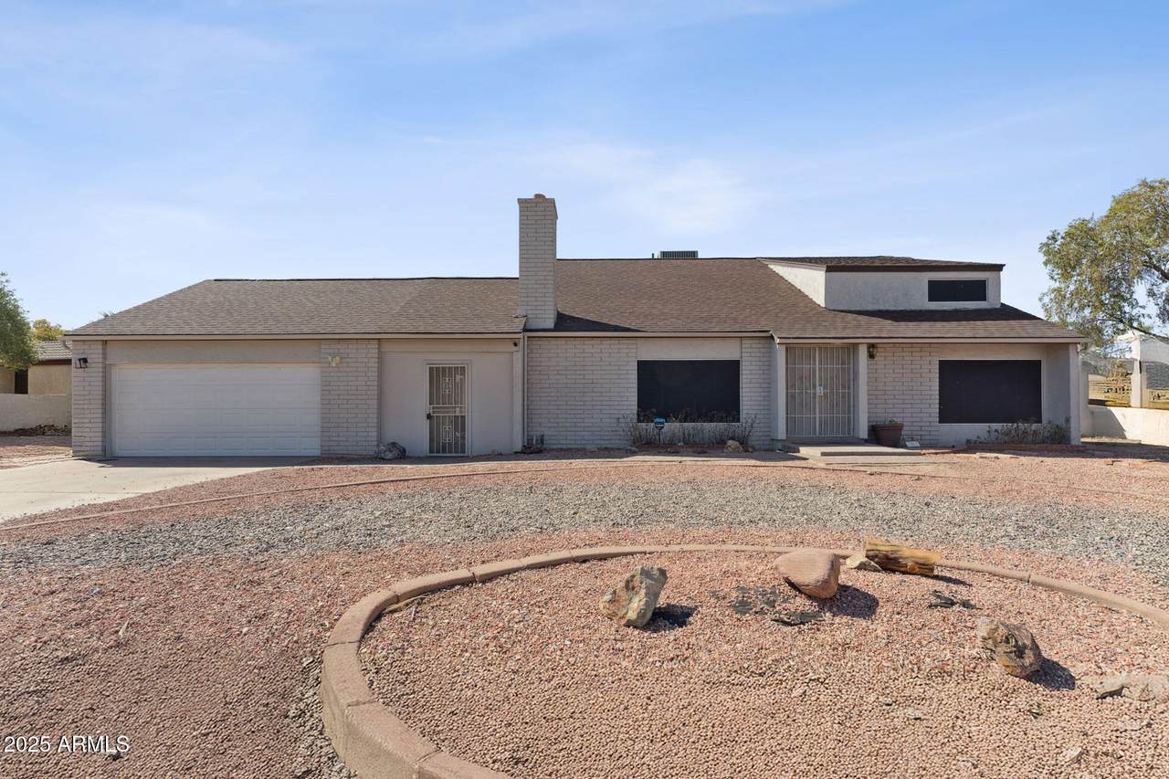 3017 Sahuaro Drive - Photo 1