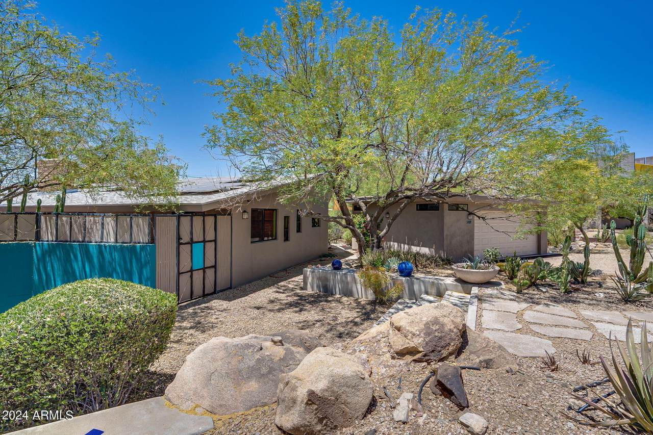 9818 17TH Street - Photo 1