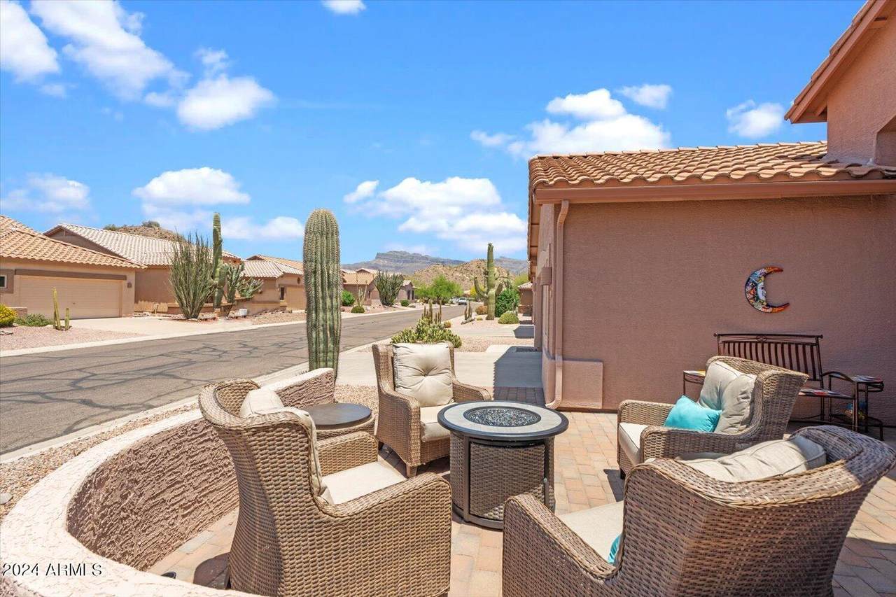 5505 Red Yucca Lane - Photo 1