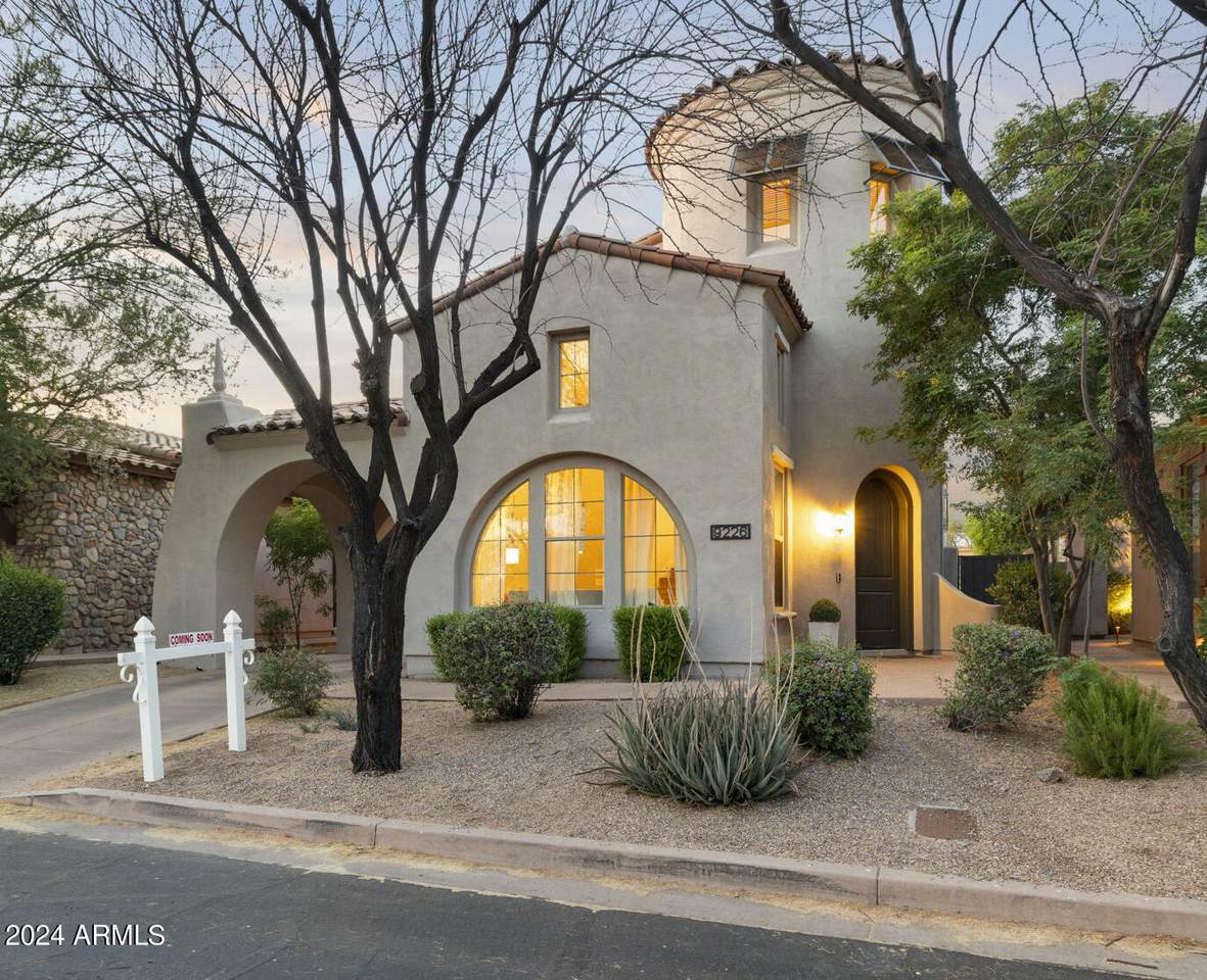 9226 Horseshoe Bend Drive - Photo 1