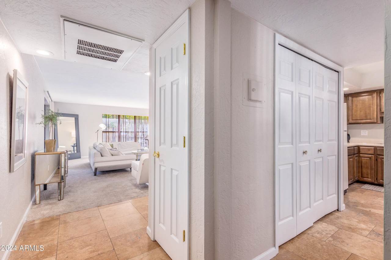 5122 31ST Way - Photo 1