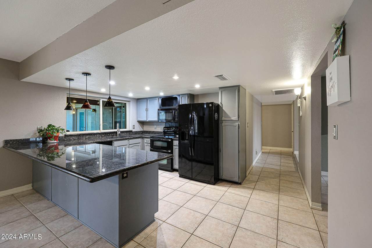 5030 Winchcomb Drive - Photo 1