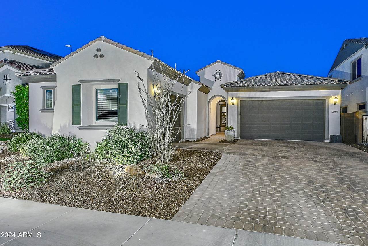 22995 98th Drive - Photo 1