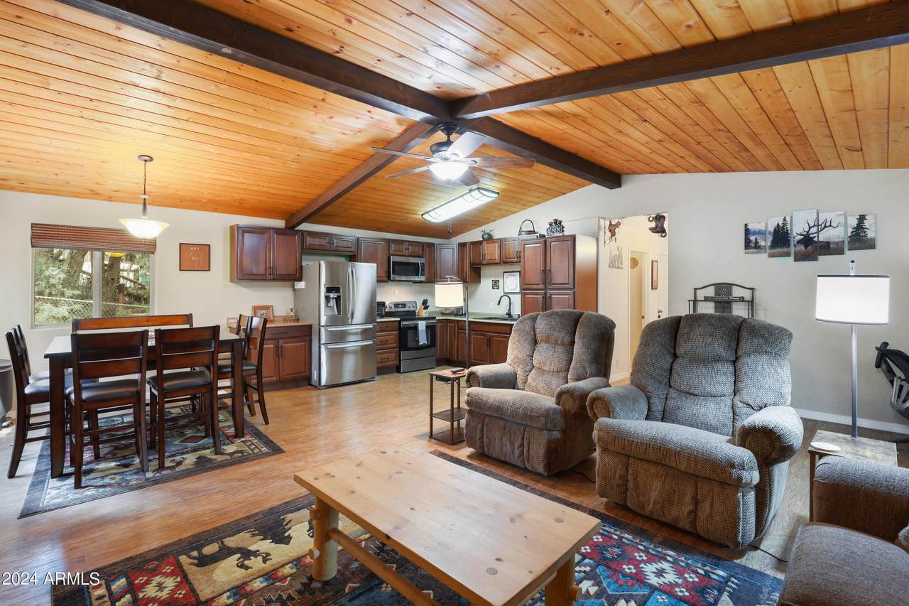 9021 Wild Turkey Lane - Photo 1
