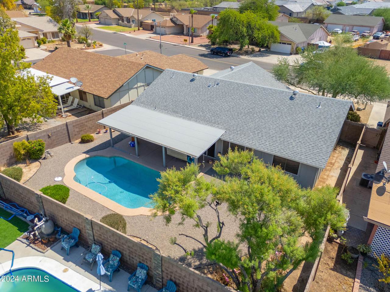 5142 85TH Avenue - Photo 1