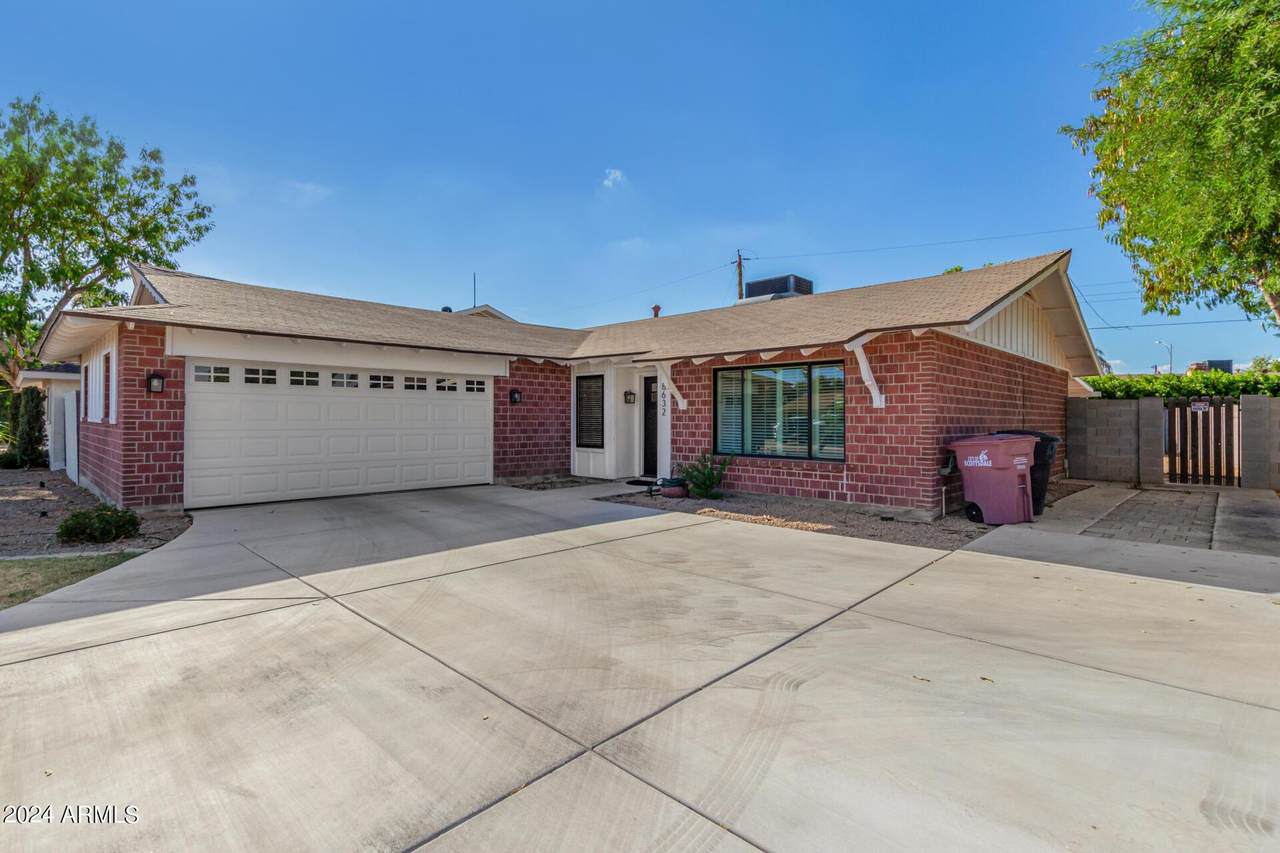 8632 Valley View Road - Photo 1