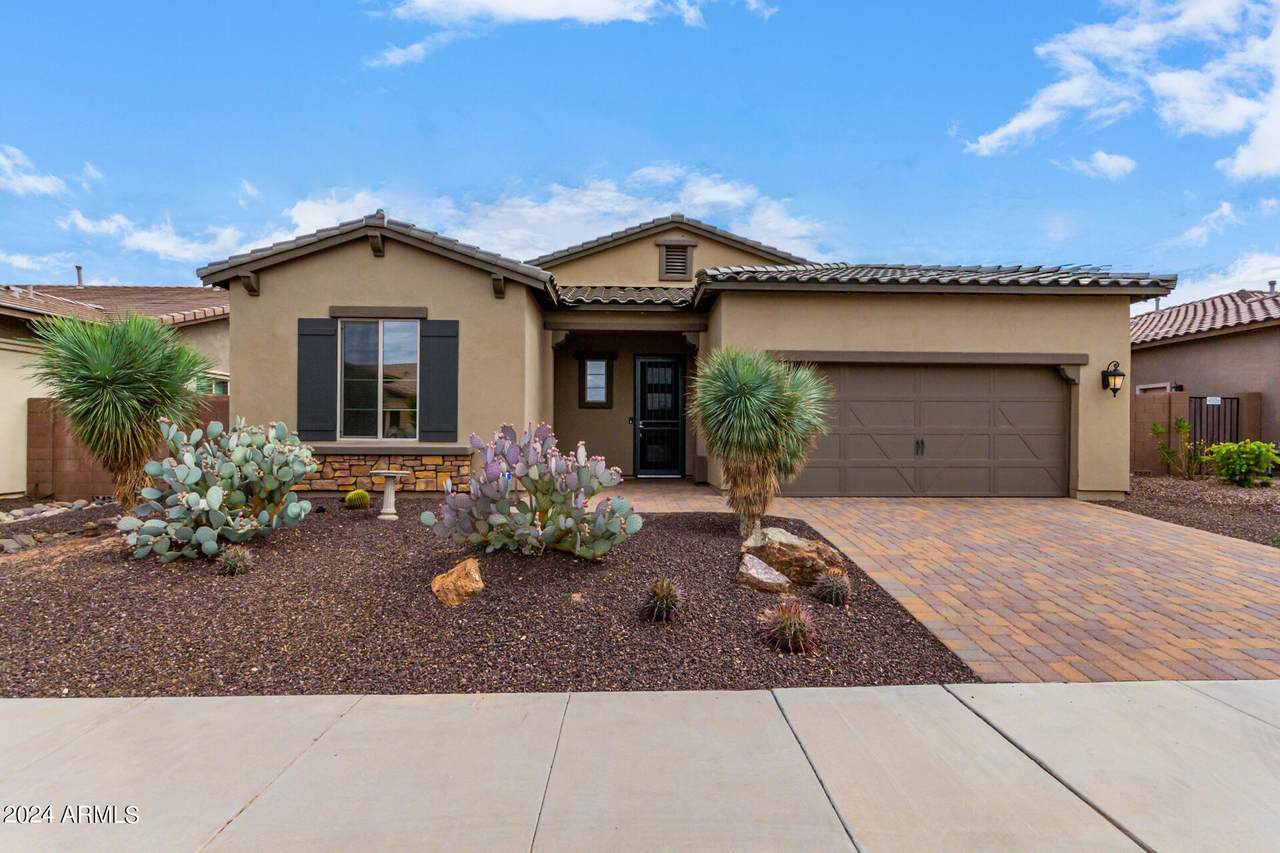 16027 Desert Hills Drive - Photo 1