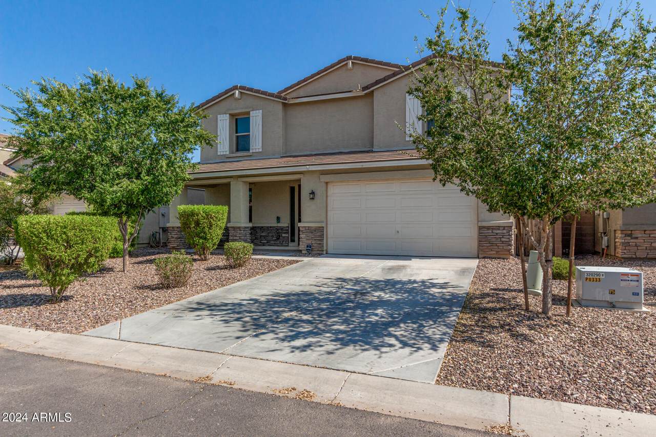 823 Blue Ridge Drive - Photo 1