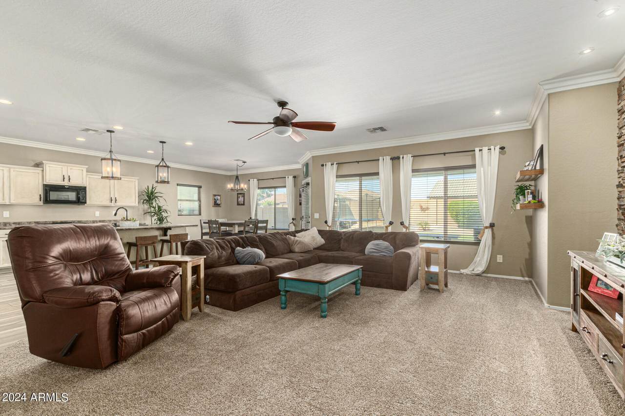 9922 Jessie Lane - Photo 1