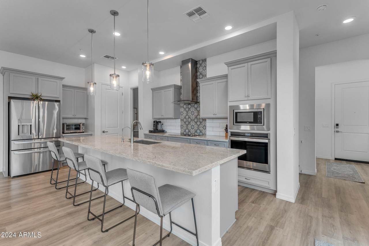 1524 Dublin Street - Photo 1
