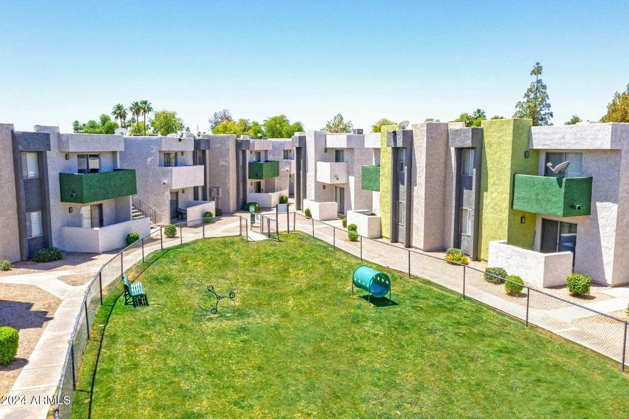 949 Longmore Street - Photo 1