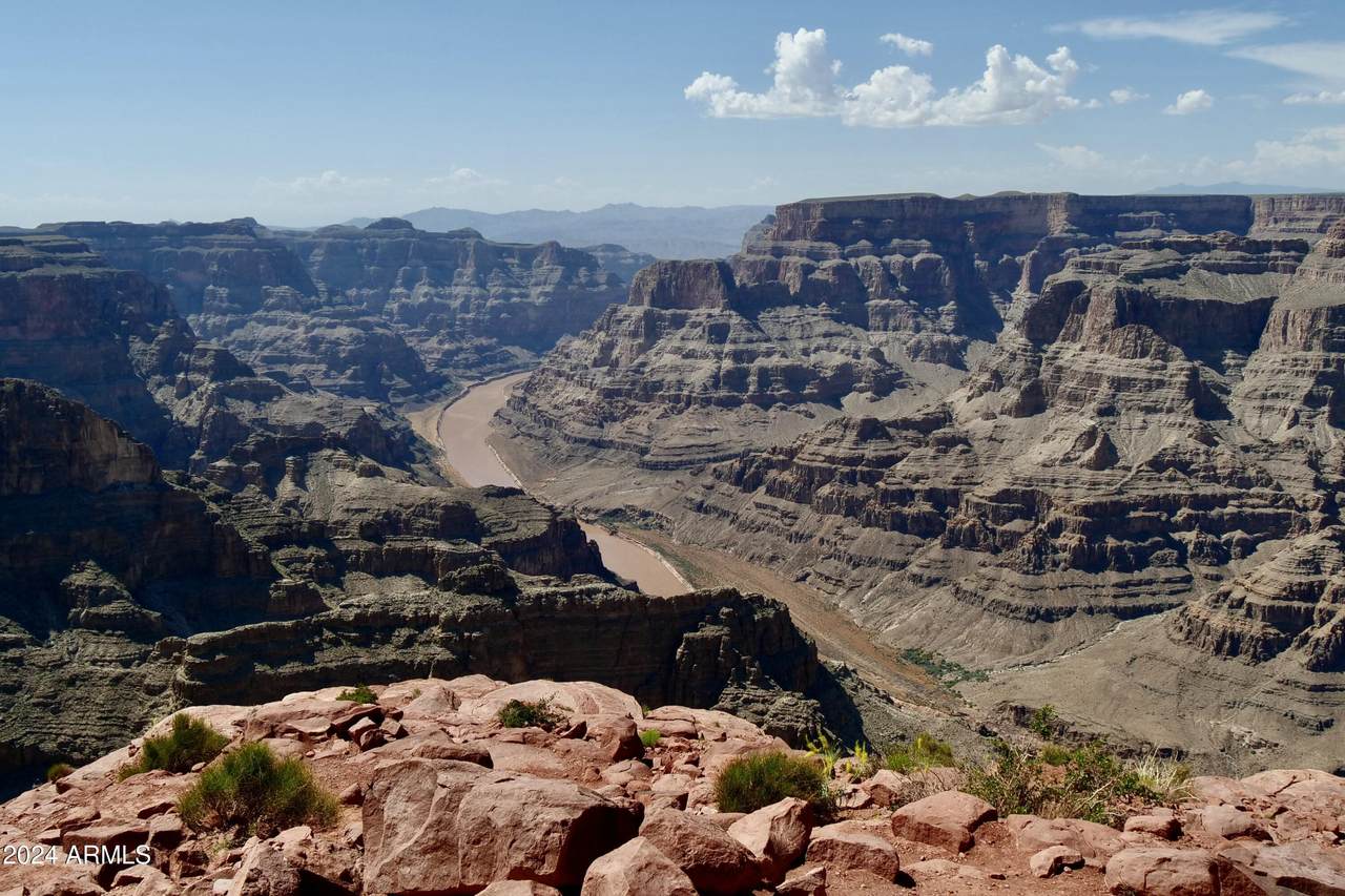 https://bt-photos.global.ssl.fastly.net/armls/1280_boomver_2_6796457-2.jpg