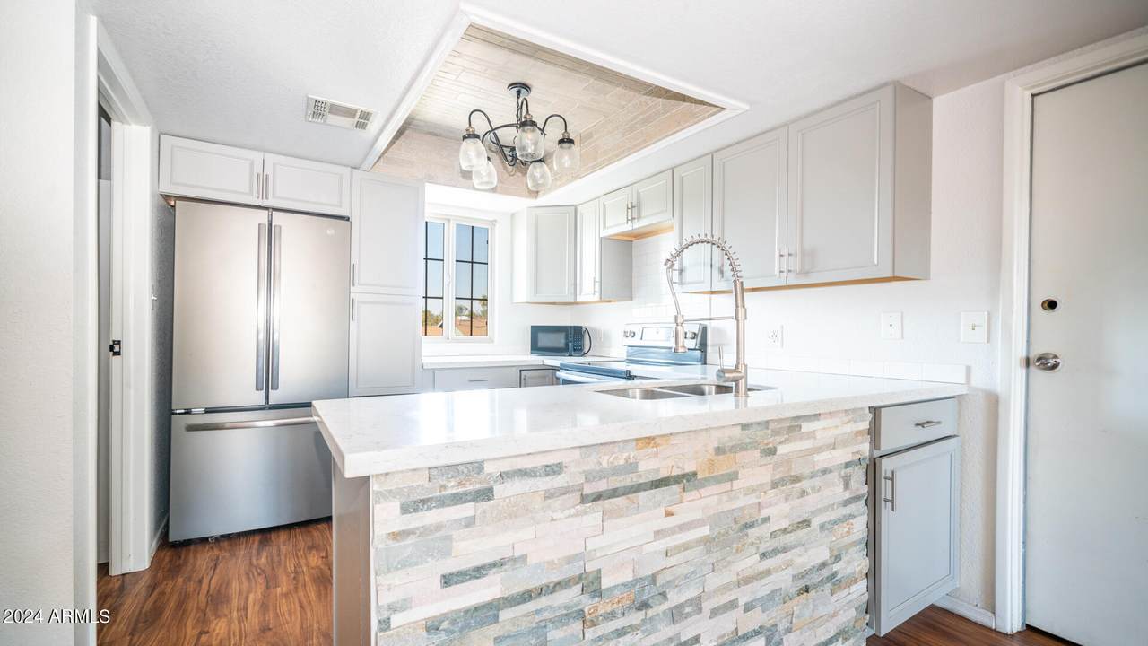 2020 Union Hills Drive - Photo 1