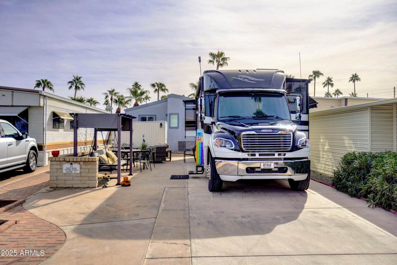 524 Merlin - Photo 1