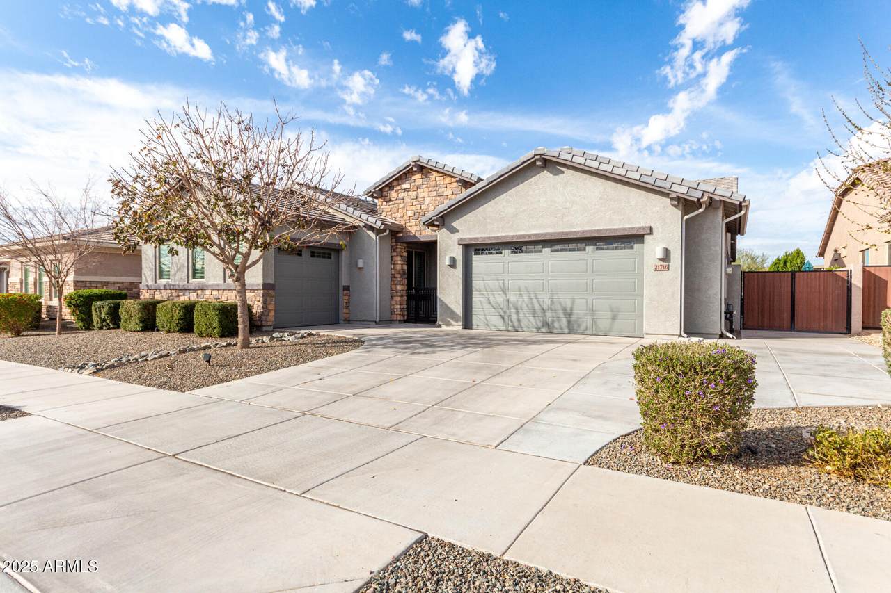 21716 Waverly Drive - Photo 1