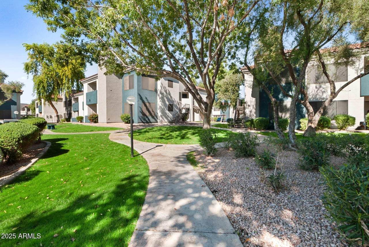 13625 48th Street - Photo 1