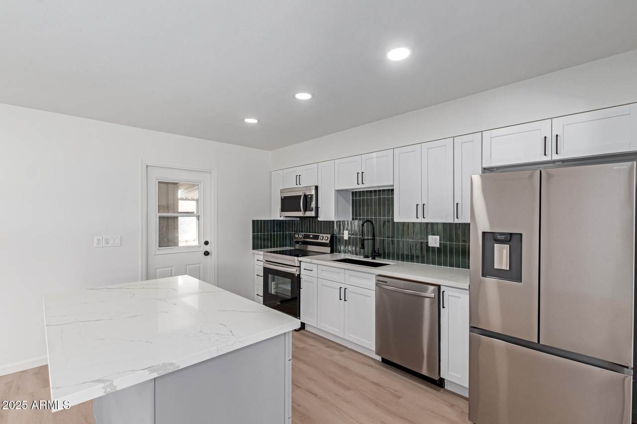 10815 Crosby Drive - Photo 1
